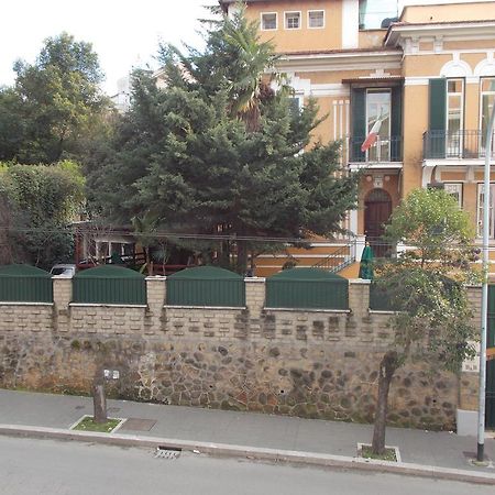 Domus Citta Giardino Bed & Breakfast Rome Bagian luar foto