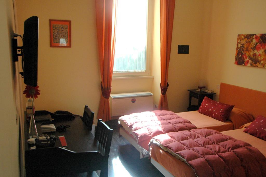 Domus Citta Giardino Bed & Breakfast Rome Bagian luar foto